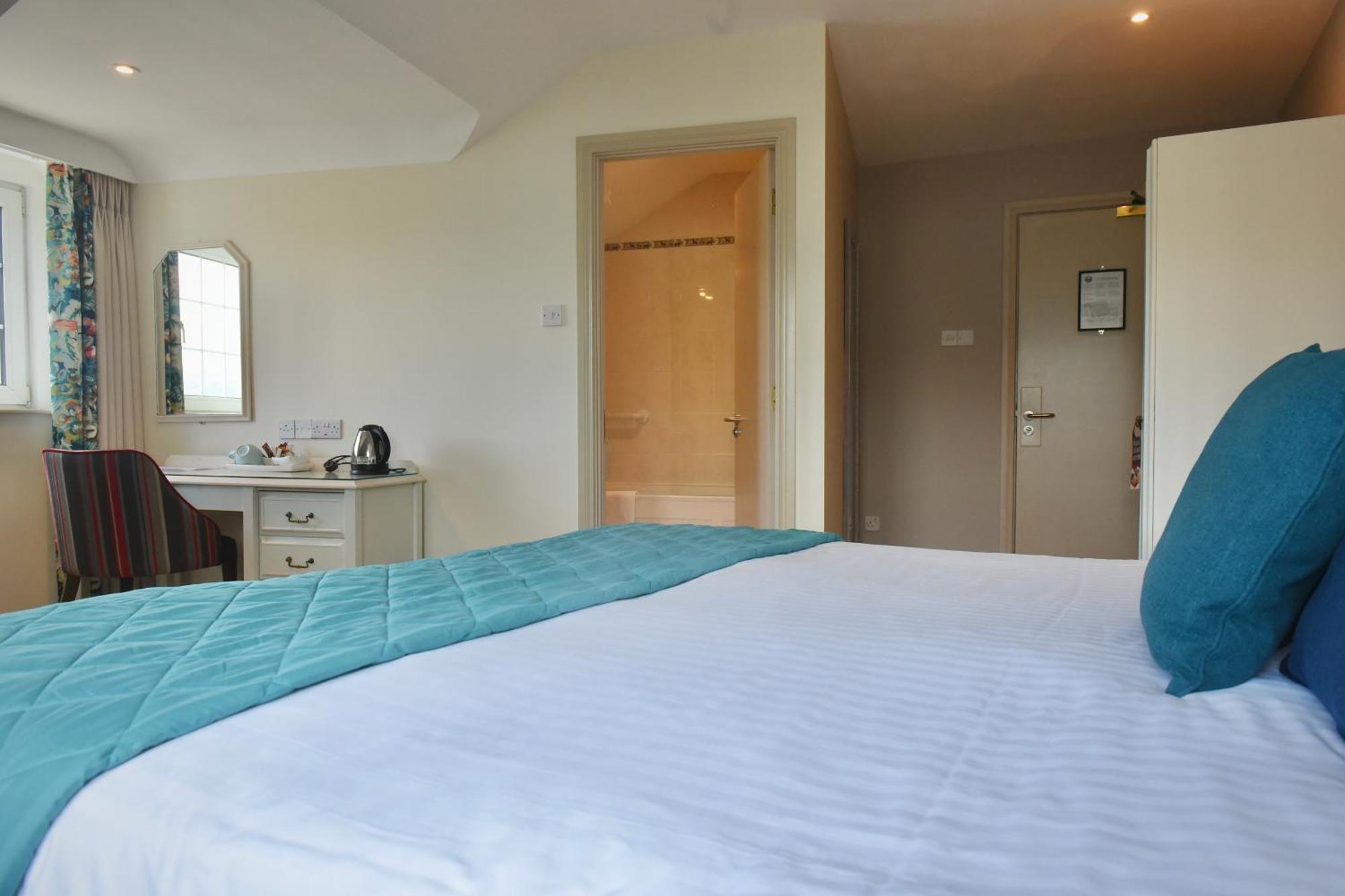 The Lough & Quay Accommodation Town Centre وارين بوينت المظهر الخارجي الصورة