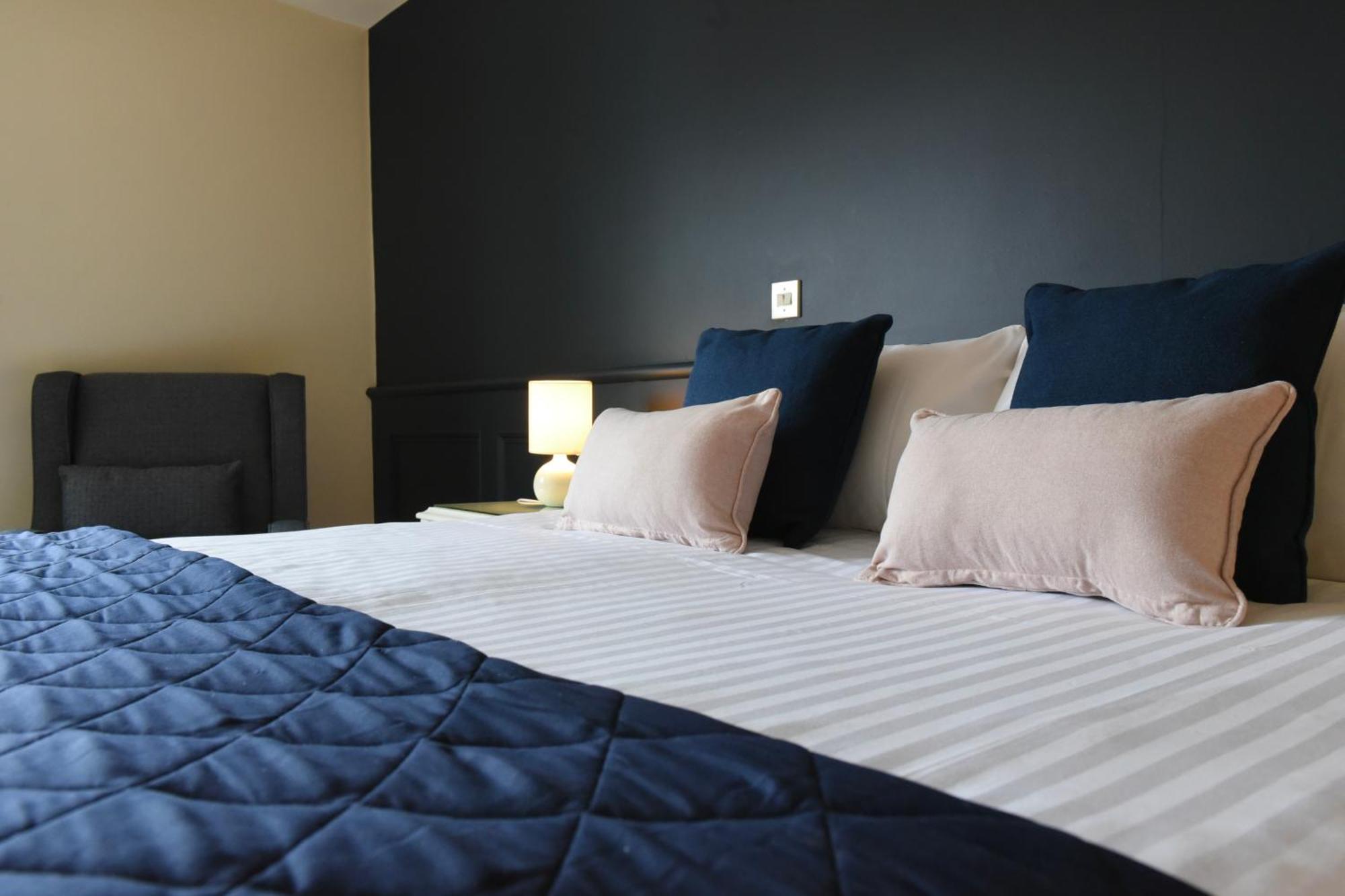 The Lough & Quay Accommodation Town Centre وارين بوينت المظهر الخارجي الصورة