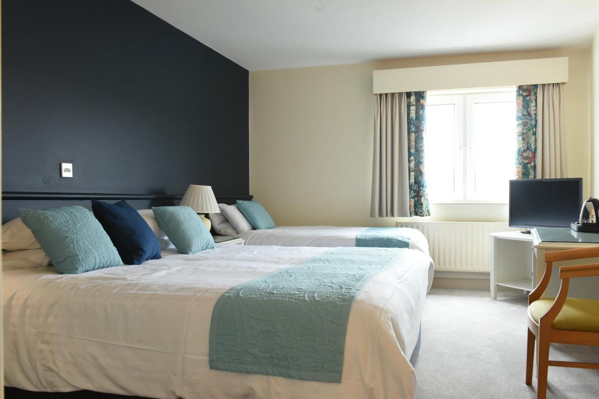 The Lough & Quay Accommodation Town Centre وارين بوينت المظهر الخارجي الصورة