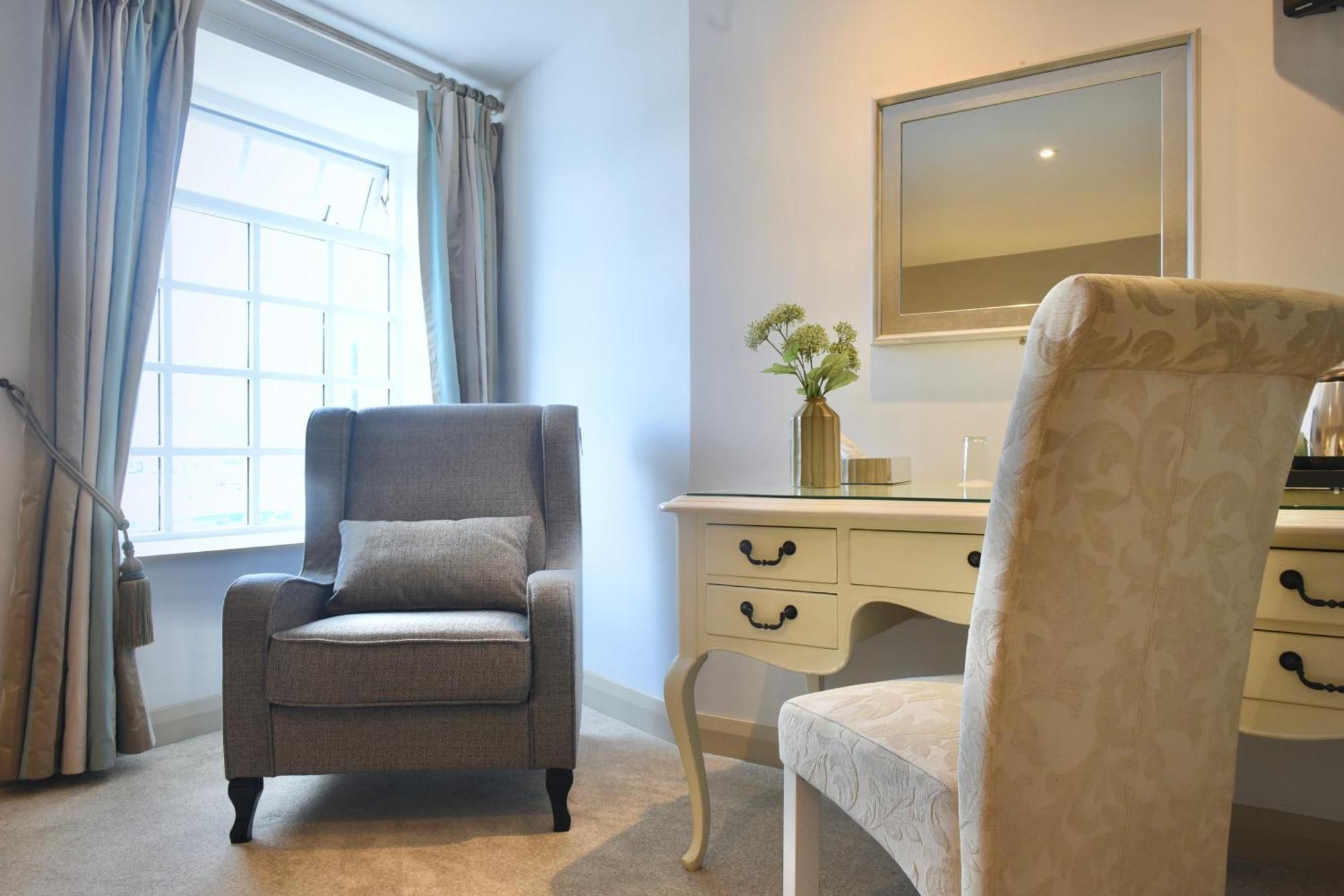 The Lough & Quay Accommodation Town Centre وارين بوينت المظهر الخارجي الصورة